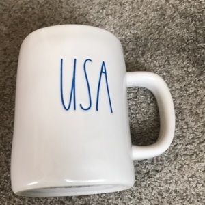 Rae Dunn USA mug.